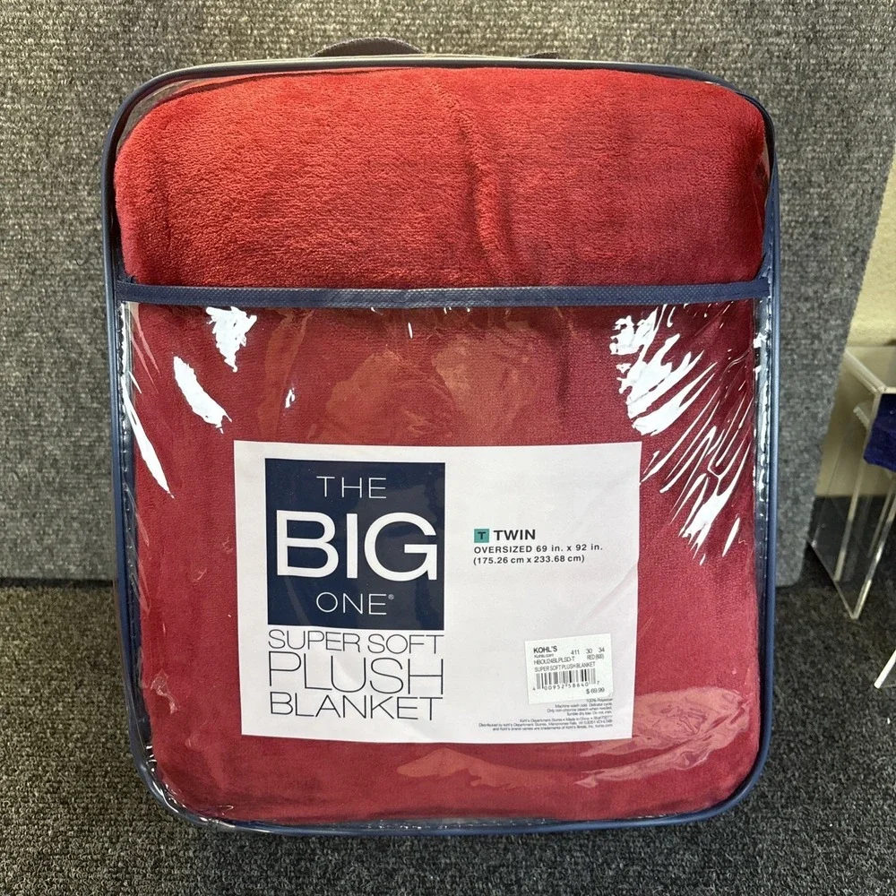 The Big One~Oversized Twin~Super Soft/Plush Blanket~69